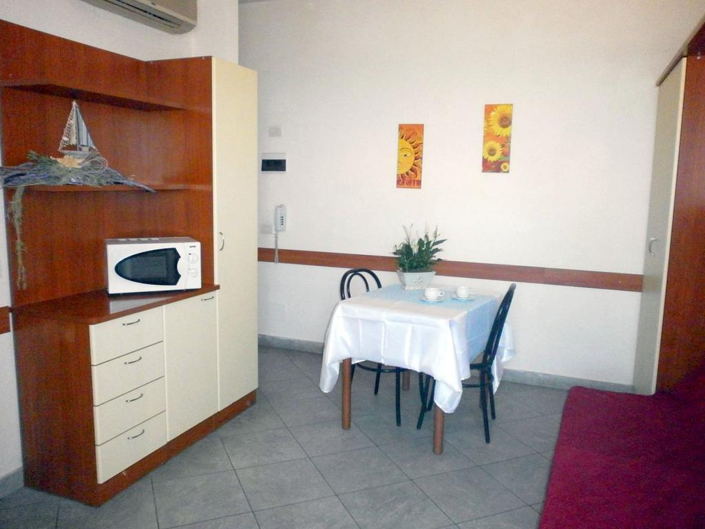 Residence Carioca Rimini Oda fotoğraf