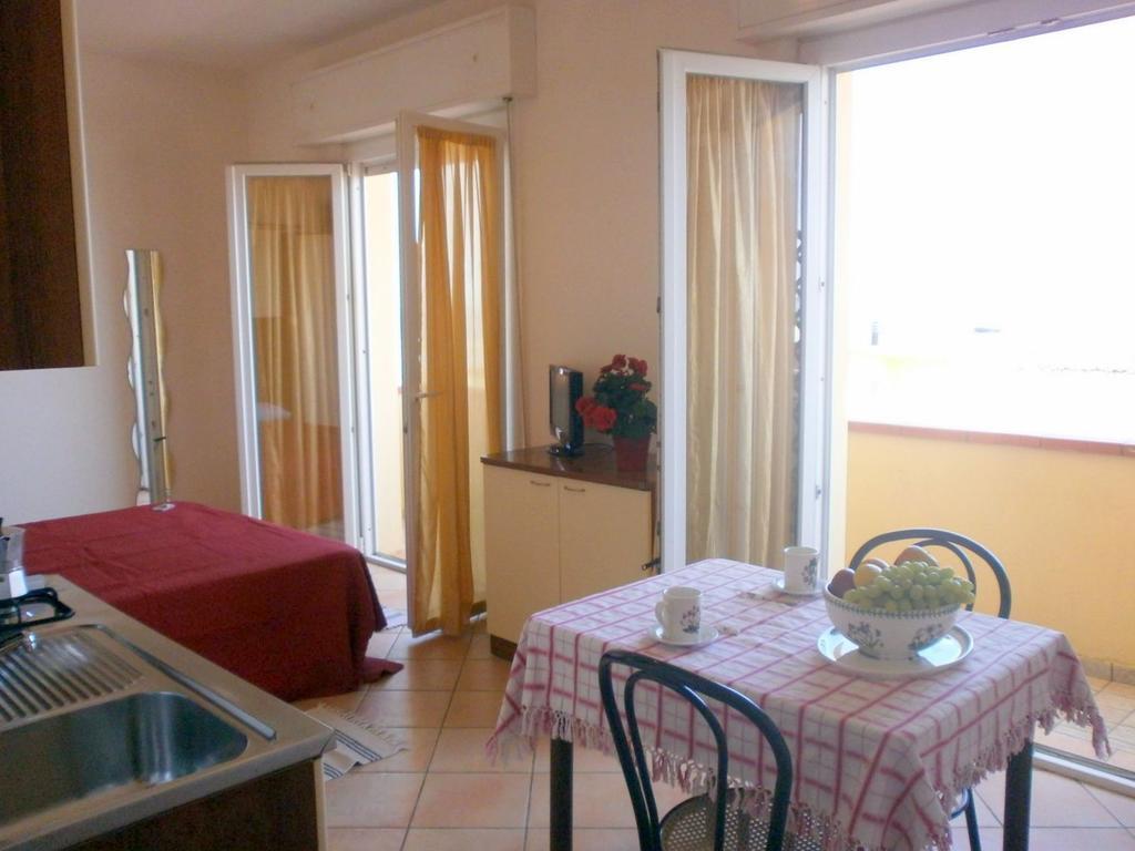 Residence Carioca Rimini Oda fotoğraf